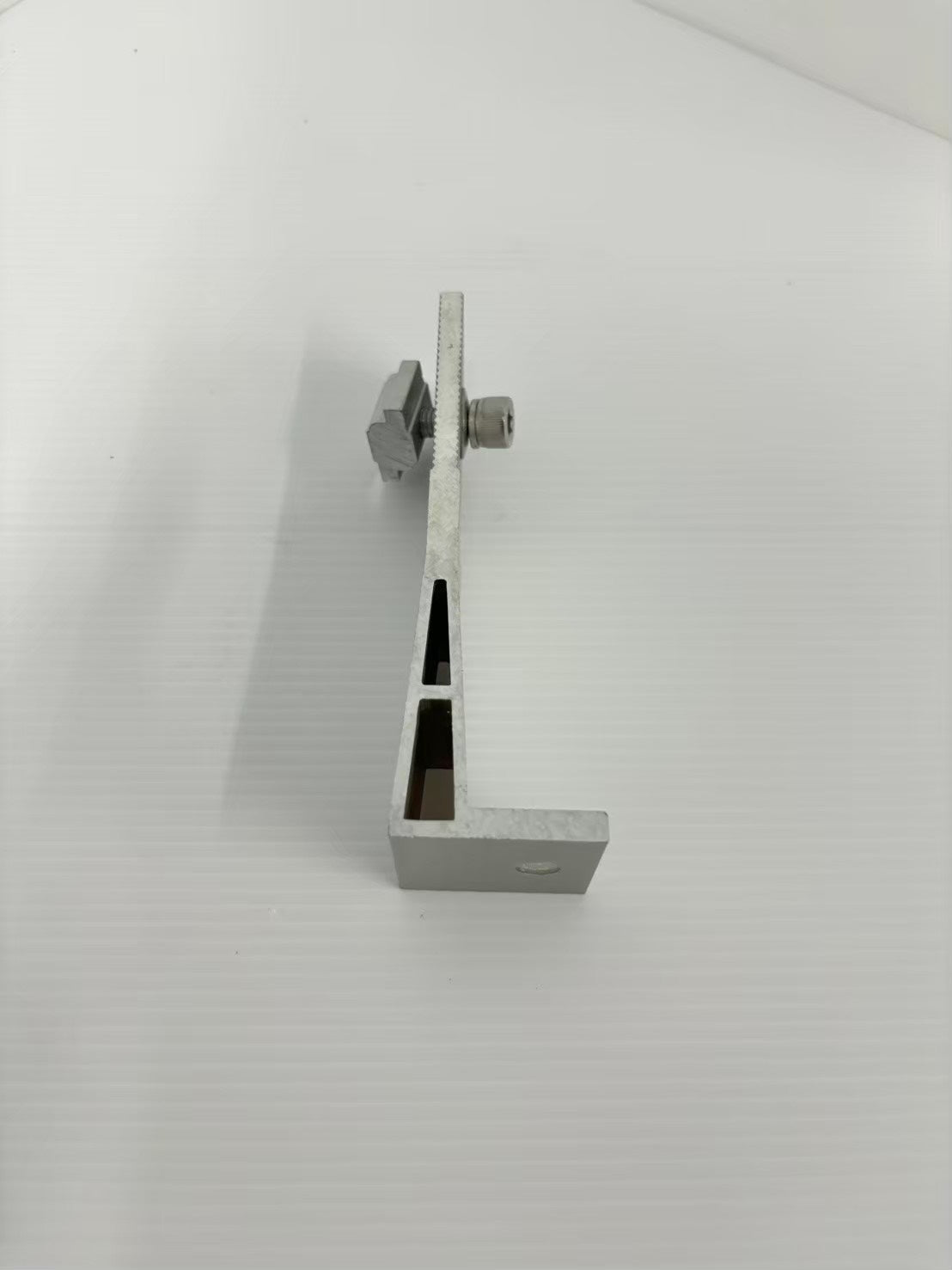 I-05A/140/TH ,  L Feet 140 mm.