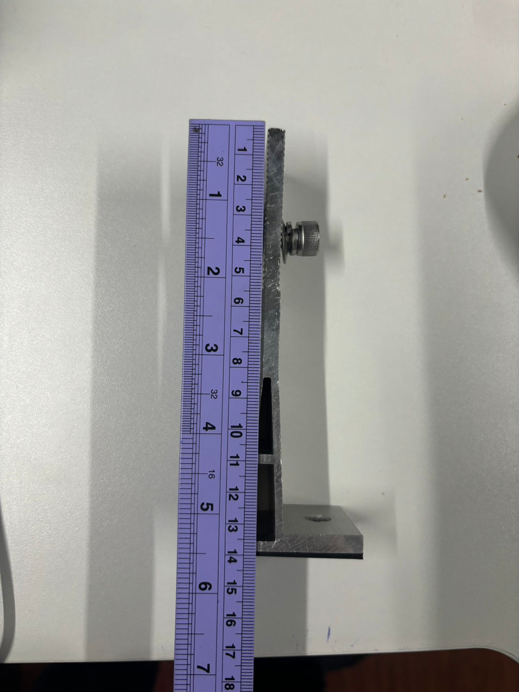 I-05A/140/TH ,  L Feet 140 mm.